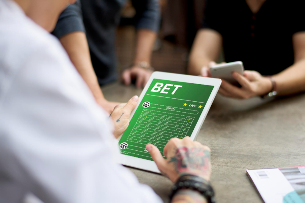 Download the Loutas 365 Bet App